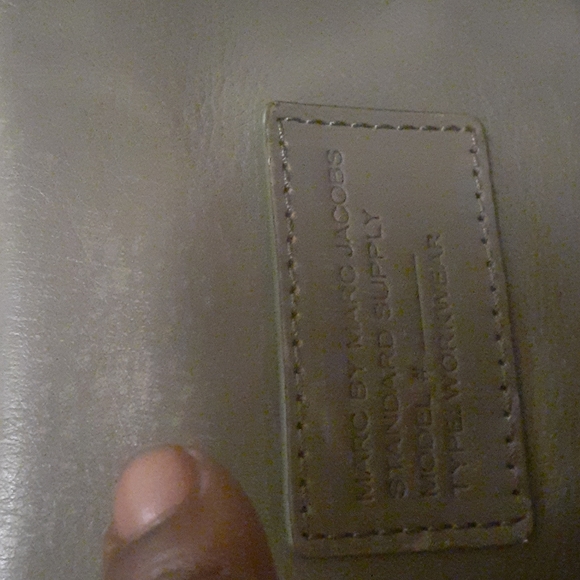 Clearance - Picture 4 of 6